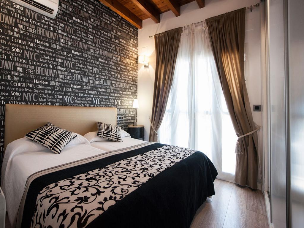 Singular Siete Revueltas Apartment Sevilla Exterior foto